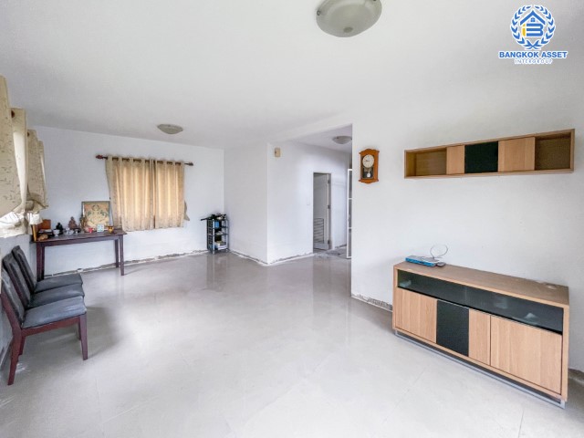 *****บ้านเดี่ยวมือสองนนทบุรี หมู่บ้าน พฤกษาวิลเลจ10 บางใหญ่ บ้านหลังใหญ่เนื้อที่กว่า 51 ตร.ว. ฟังก์ชัน 3 ห้องนอน 2 ห้องน้ำ 1 จอดรถ บ้านสภาพดี แถมฟรี! 1 ตู้เย็น บนทำเลแห่งการเดินทาง ใกล้รถไฟฟ้าสายสีม่วง "สถานีตลาดบางใหญ่" และทางด่วน "ศรีรัช" จองเลย!